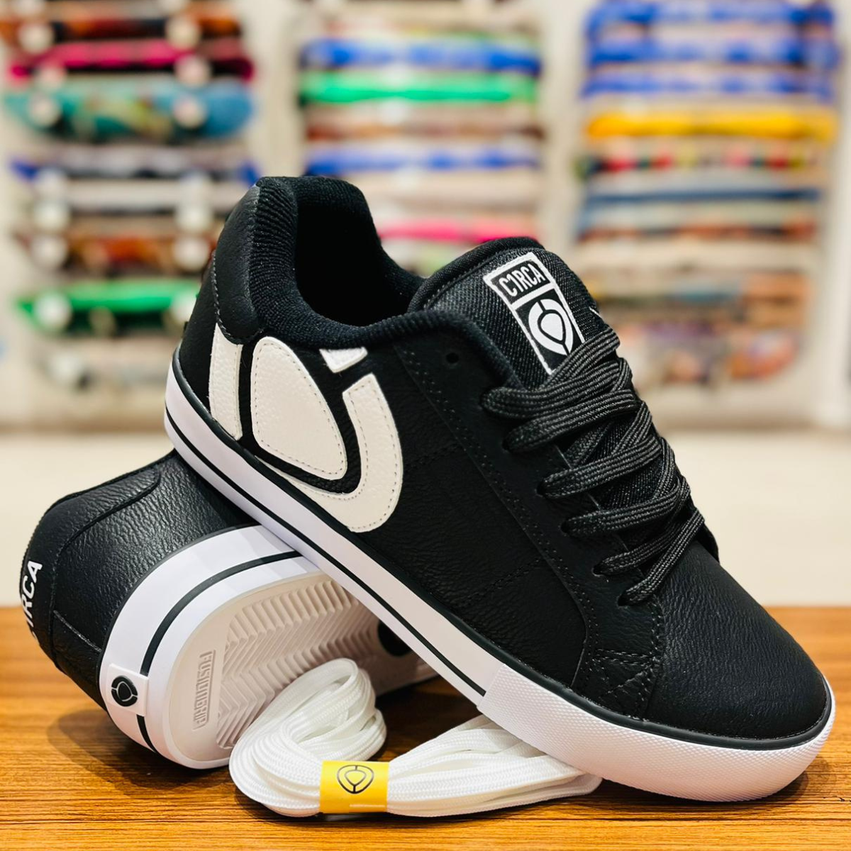 211 VULC BLACK WHITE WHITE