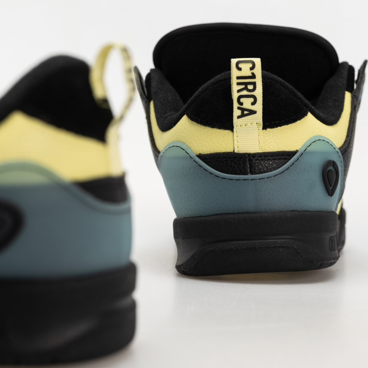 TAVE TT BLACK TEAL CANARY YELLOW