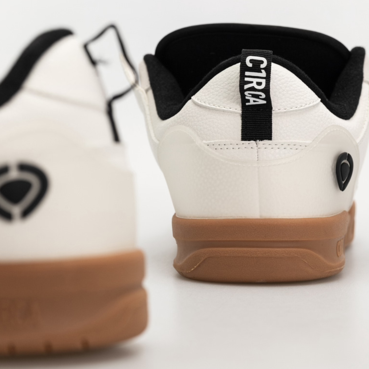 TAVE TT WHITE RAVEN GUM